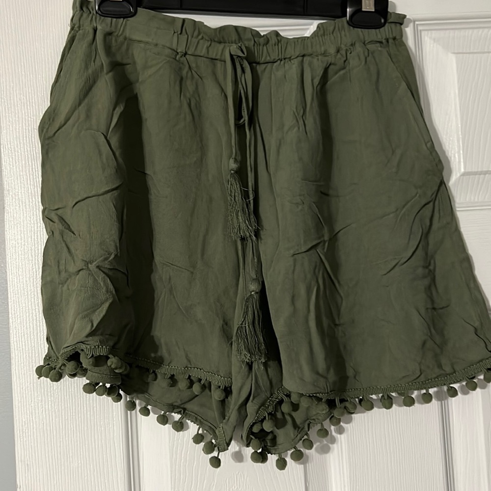 Worn once - army green elastic waste shorts